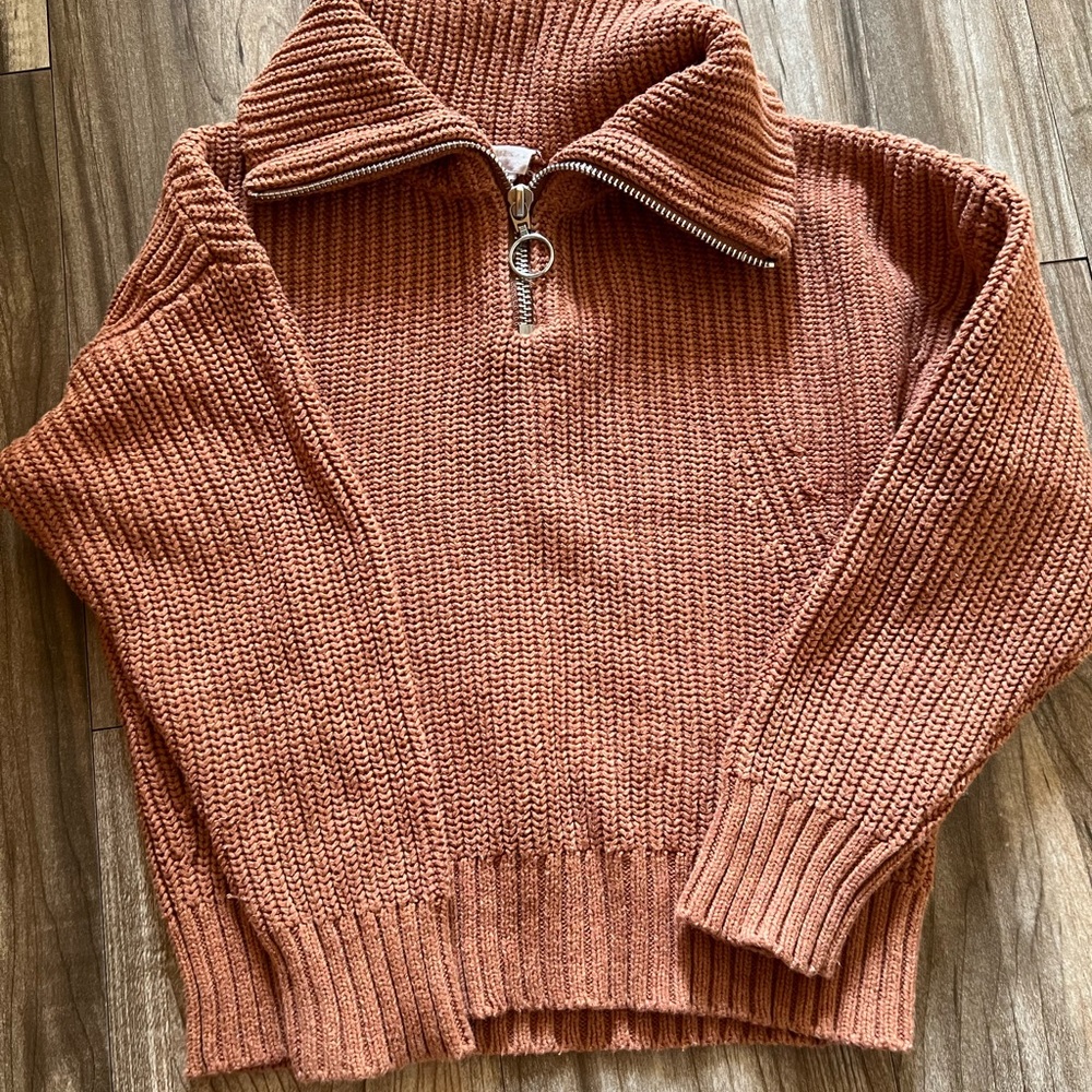 Cozy Rust Knit Sweater with Zipper